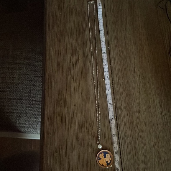 Simba and Nala necklace - Picture 5 of 7